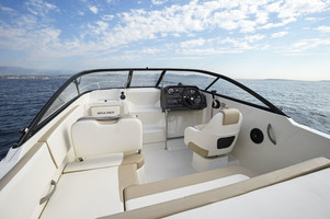 Bayliner VR5 Cuddy med Mercruiser sterndrive